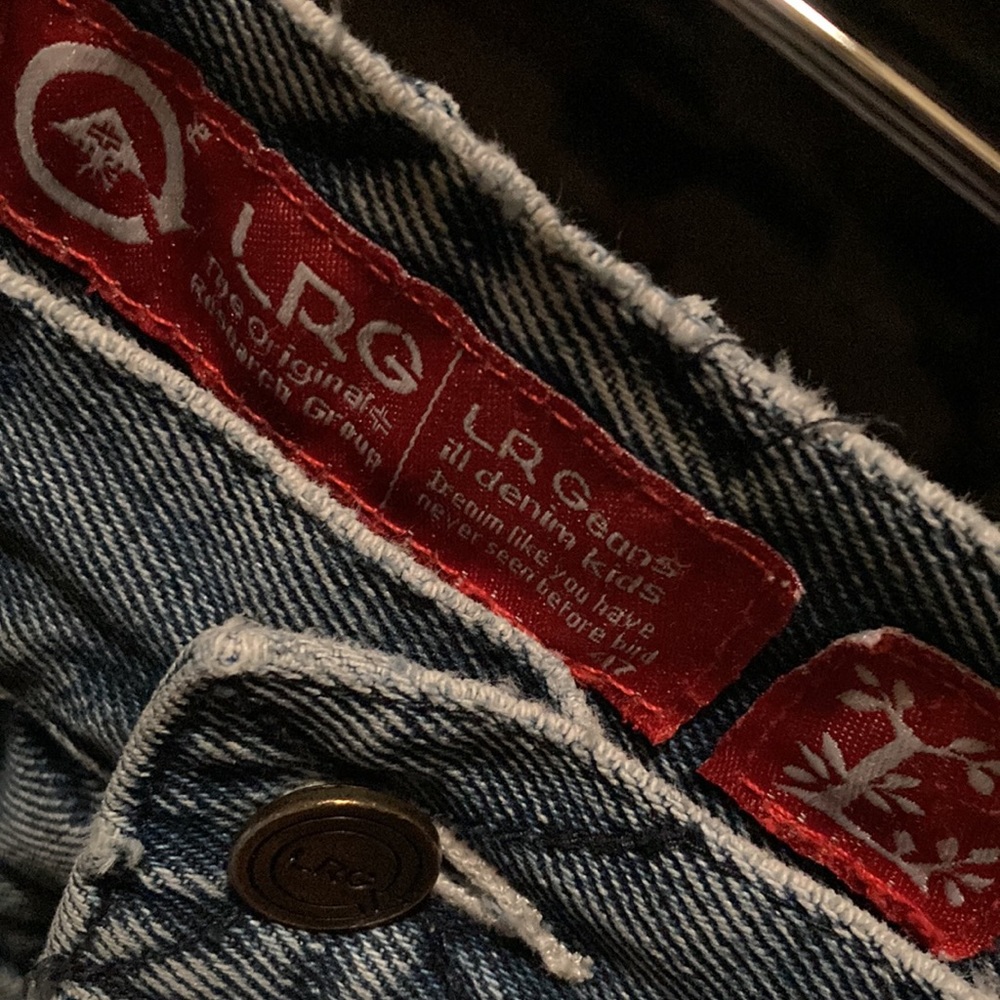 6 Pocket 1 Patch Damage Sustained While Building … - image 2